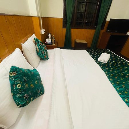 אגרה Hotel Palm Street Near Taj מראה חיצוני תמונה